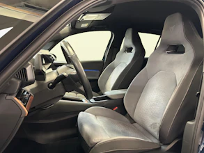 https://vehicle.imgix.net/4410499/8f0b57c7-410f-44c6-985c-ea4d6e6615ba.jpg
