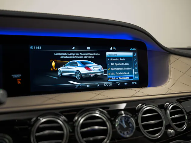 MERCEDES-BENZ S 560 V8 AMG Line 4matic lang