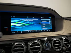 MERCEDES-BENZ S 560 V8 AMG Line 4matic lang