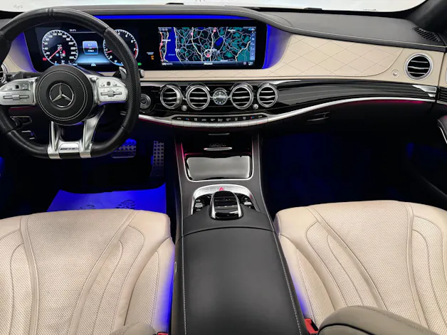 Mercedes-Benz S 560 V8 AMG Line 4matic lang