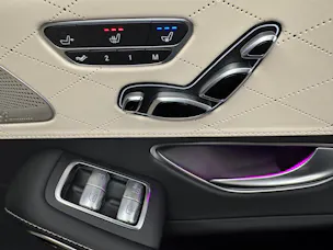 Mercedes-Benz S 560 V8 AMG Line 4matic lang