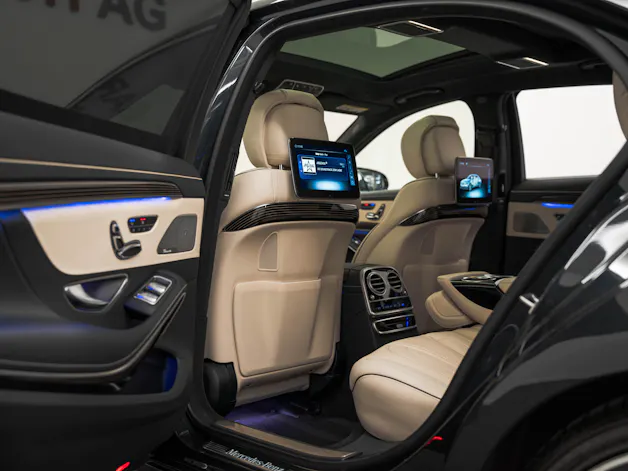 MERCEDES-BENZ S 560 V8 AMG Line 4matic lang