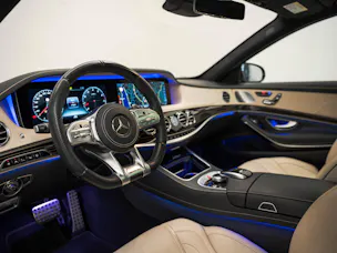 MERCEDES-BENZ S 560 V8 AMG Line 4matic lang