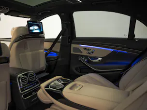 MERCEDES-BENZ S 560 V8 AMG Line 4matic lang