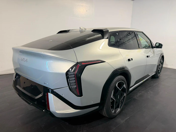 image du véhicule KIA EV4