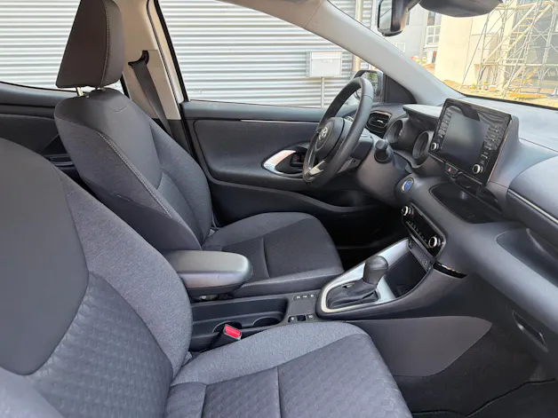 Toyota Yaris 1.5 VVT-i HSD Trend