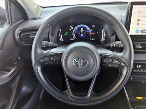 Fahrzeugbild TOYOTA Yaris 1.5 VVT-i HSD Trend