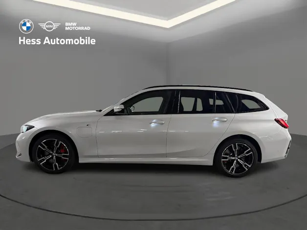 BMW 330e xDrive Touring M Sport