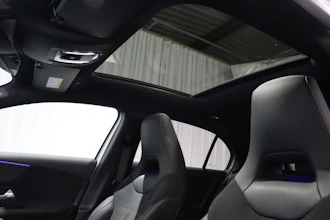 https://vehicle.imgix.net/4410617/2eb43b29-ce4e-4fa5-81b8-14696356dd27.JPG