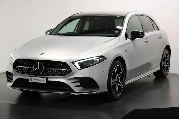 MERCEDES-BENZ A 250 e AMG Line