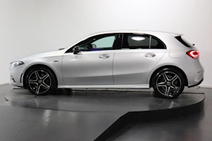 Fahrzeugbild MERCEDES-BENZ A 250 e AMG Line