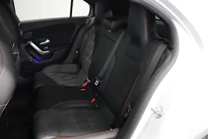 MERCEDES-BENZ A 250 e AMG Line