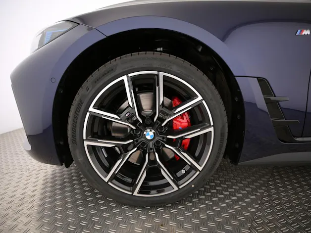 BMW i4 xDrive40