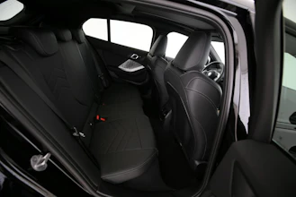 https://vehicle.imgix.net/4410647/fa30897d-6cf4-4501-ae05-cfa1ae6d9590.jpg