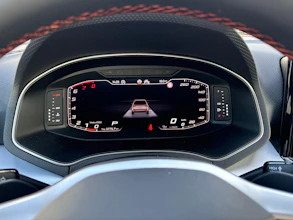 https://vehicle.imgix.net/4410673/a60f491b-885e-41fd-8859-2092bd96dbb1.jpg