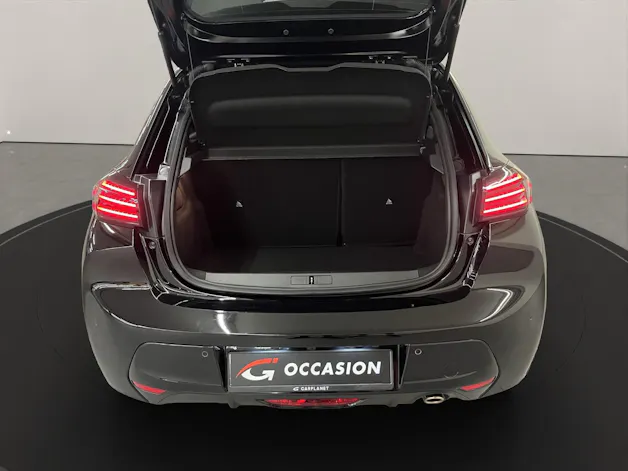 Peugeot 208 1.2 Hybrid GT