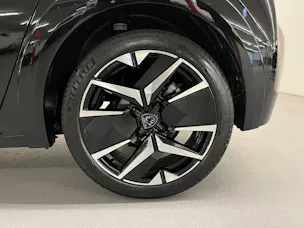 PEUGEOT 208 1.2 Hybrid GT