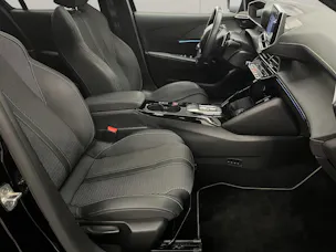 PEUGEOT 208 1.2 Hybrid GT