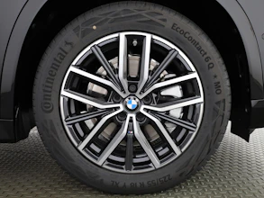 https://vehicle.imgix.net/4410696/c60b992d-657c-46f1-afbd-88cd05838327.jpg