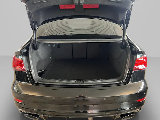 Audi RS3 Limousine 2.5 T FSI quattro S-Tronic