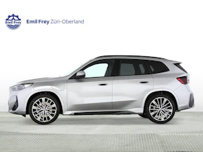 Fahrzeugbild BMW X1 30e xDrive paddles