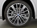 BMW X1 30e xDrive paddles
