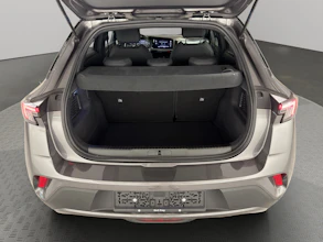 https://vehicle.imgix.net/4410724/fca059e9-7906-41e2-98c4-544465ba166c.jpg
