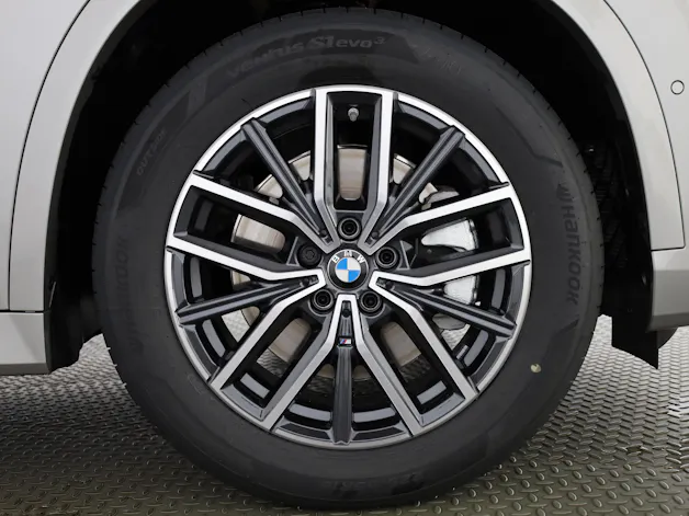 BMW X1 23i xDrive paddles