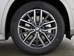 https://vehicle.imgix.net/4410736/49355ecd-844c-4038-9aee-ce56734e6bb6.jpg