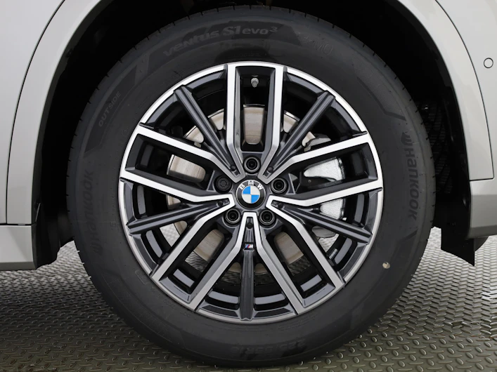 Fahrzeugbild BMW X1