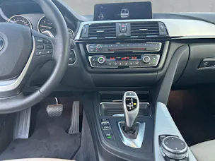 BMW 428i Cabrio Sport Line xDrive F33 (CH)