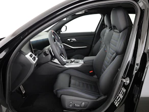 https://vehicle.imgix.net/4410765/5313833f-fbdb-48ab-a743-97806cddc554.jpg