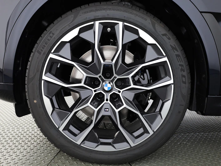 image du véhicule BMW X7