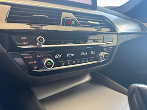 Fahrzeugbild BMW 520d xDrive Touring