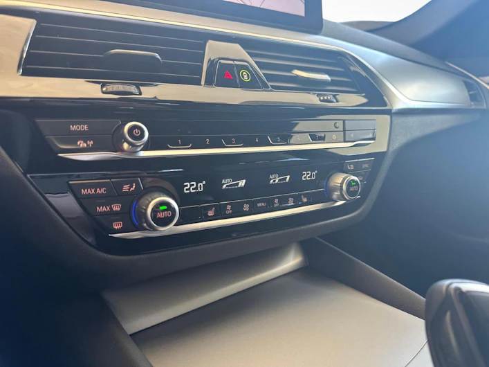 image du véhicule BMW 5 SERIES