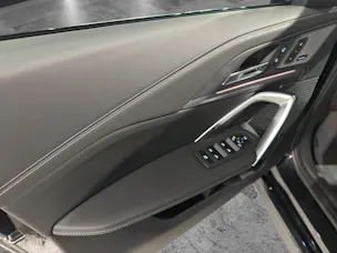 BMW X1 20d xDrive paddles