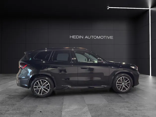 BMW X1 20d xDrive paddles