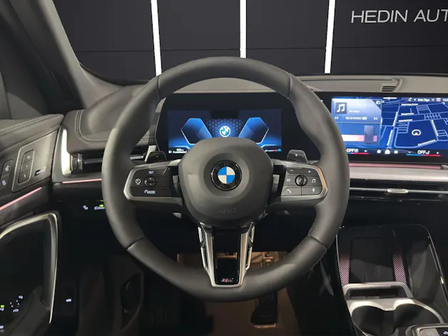 BMW X1 20d xDrive paddles