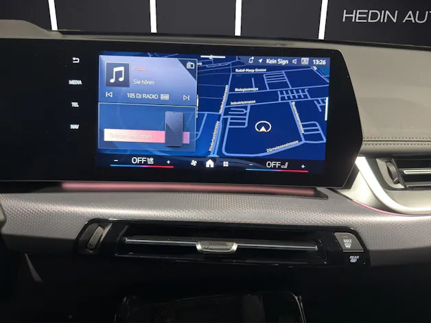 BMW X1 20d xDrive paddles
