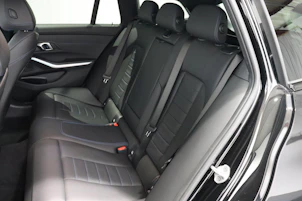 image du véhicule BMW 330e xDrive SAG Touring
