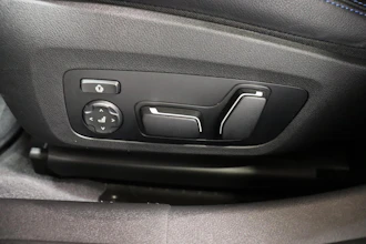 https://vehicle.imgix.net/4410828/521d0ca2-49cc-4492-b9c0-7ca88b05c921.JPG