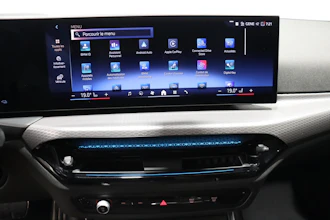 https://vehicle.imgix.net/4410828/77679ed1-8e60-44ed-934e-8b823a8e583f.JPG