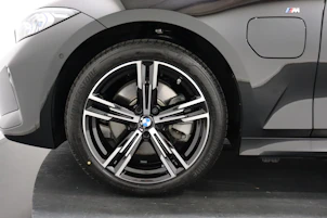 image du véhicule BMW 330e xDrive SAG Touring