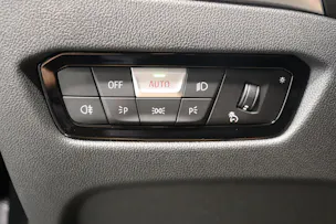 BMW 330e xDrive SAG Touring