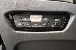 image du véhicule BMW 330e xDrive SAG Touring