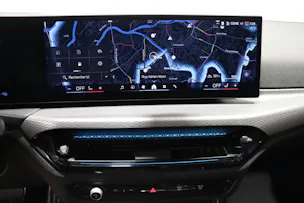 BMW 330e xDrive SAG Touring