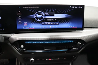https://vehicle.imgix.net/4410828/f44030be-e304-4684-b7f3-82bb2a456975.JPG