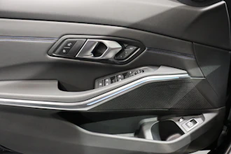 https://vehicle.imgix.net/4410828/f8b1e0fb-a8d9-4479-856c-53583c9d131c.JPG