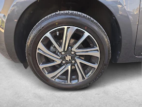https://vehicle.imgix.net/4410842/294ba437-ff59-44eb-8988-b505c36a0d28.jpg