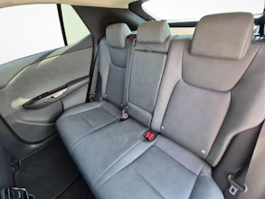https://vehicle.imgix.net/4410844/4b726e87-cc0d-4ee2-8226-e4e74c055a95.jpg
